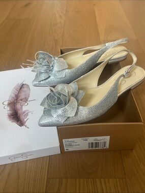Jessica Simpson Silver Pointed-Toe Slingback Flats with Floral & FeatherApplique